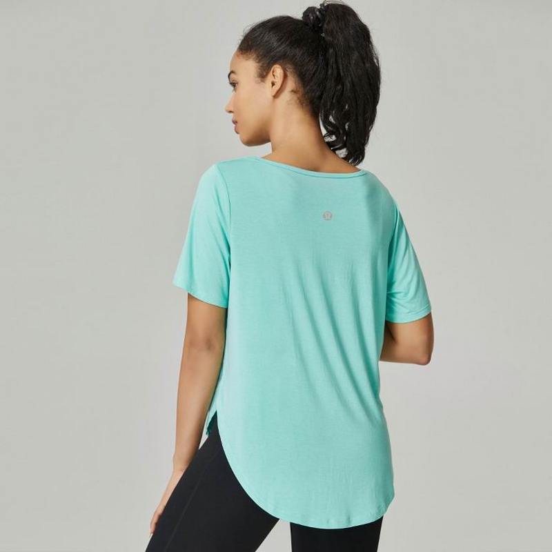 Lululemon Women's T-shirts 610